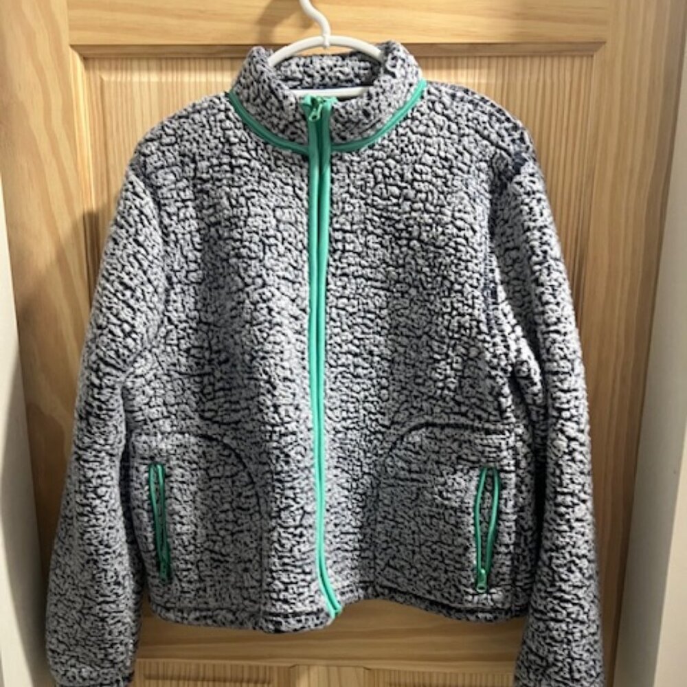 Mia & Tess fuzzy, sherpa-style women's‎ jacket gray cozy fleece Large